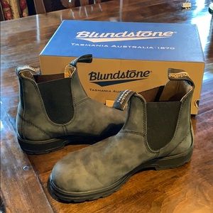 Only wore once because needed one size larger.